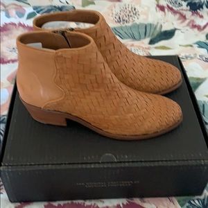 Frye carson woven bootie Clearance
